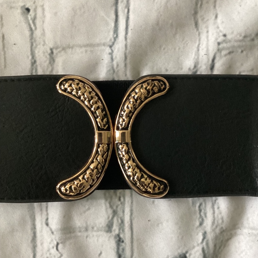 Wide Belt Stretch  Antique Golden Buckle  Band ( NWOT